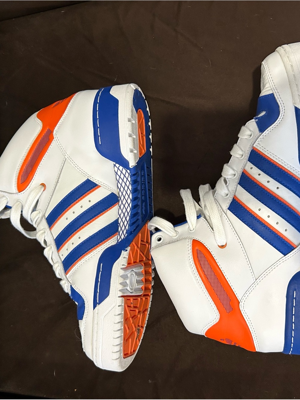 KNICKS colorway, Adidas throwback ‘Ewing’ style sneakers. - Picture 6 of 7